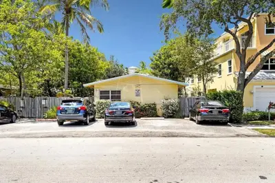 Gallery image of Lovely 1 Bedroom - Just Beachy Unit 2 in Fort Lauderdale