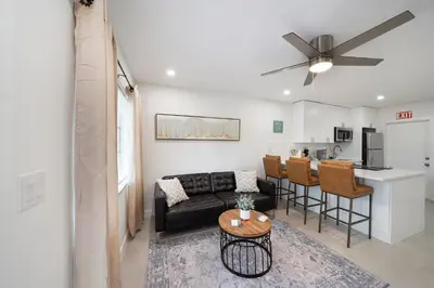 Gallery image of Lovely 1 Bedroom - Just Beachy Unit 2 in Fort Lauderdale