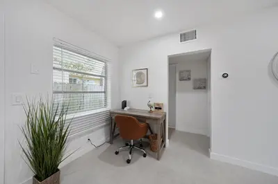 Gallery image of Lovely 1 Bedroom - Just Beachy Unit 2 in Fort Lauderdale