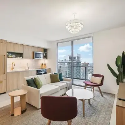 Stunning Lux 2 Bed 2 Bath with Panoramic View from Balcony
