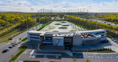 an aerial view of a building with a parking lot at HavanaDolphinsluxury 2PPL TopLocation Parking Pets in Hollywood Ridge Farms
