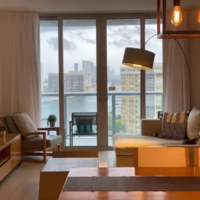 Charming 2 Bedroom Apt with Pool & Beach Service 2808