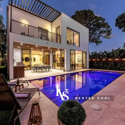 Villa Enclave- Brand New Luxe Las Olas Beach Villa