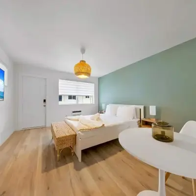 Modern Studio - Gym & Parking Close to Aventura