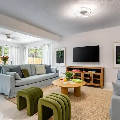 Central 3BD wPool and Covered Patio 10 min to FLL