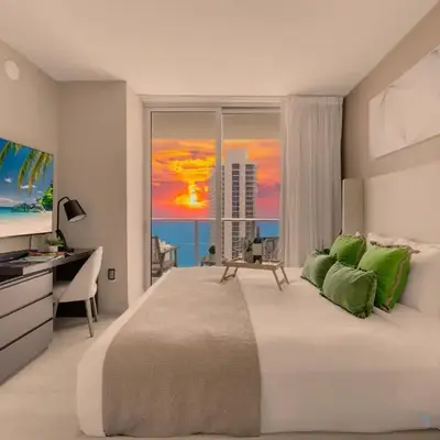 Bay View 2Br Apartment with Amenities