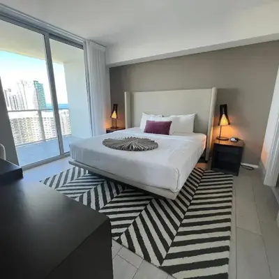 Hyde the best apartment next to Hollywood Beach 2B 2B
