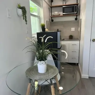 2 Nice and Cozy guest house