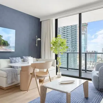 2002 One bedroom unit for 4 Ppl next to Kaseya Center with Gym and Pool in Downtown Miami
