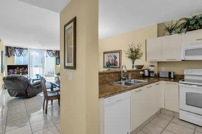 Gallery image of Bay View Oasis with Balcony & Free Parking Sunny Isles Beach in Sunny Isles Beach