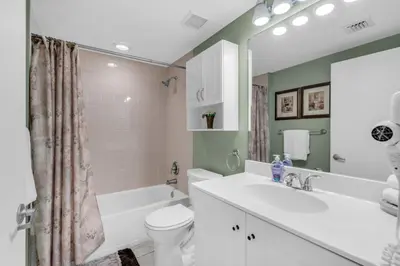 Gallery image of Bay View Oasis with Balcony & Free Parking Sunny Isles Beach in Sunny Isles Beach