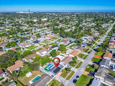 an aerial view of a suburb with houses at Relax & Fun Hollywood Private Pool | Arcade Game in Hollywood