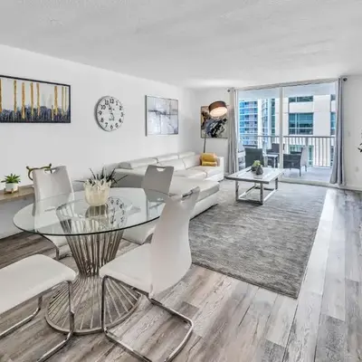 Brickell 1 Bed 1 Bath Free Parking