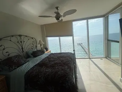 Gallery image of Luxurious 2BD Condo with Direct Ocean Front & Resort Pool in Sunny Isles in Sunny Isles Beach