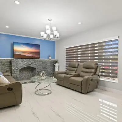 Spacious Home With King Bed Near Stadium