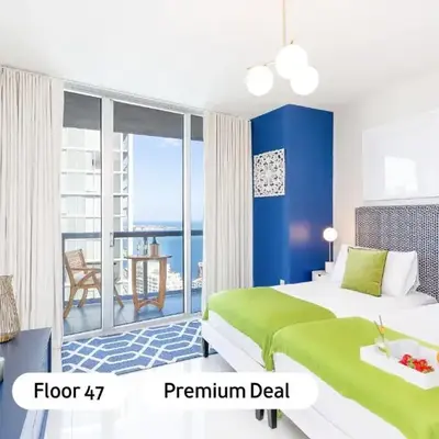 MVR - Wake to Water & Skyline Views