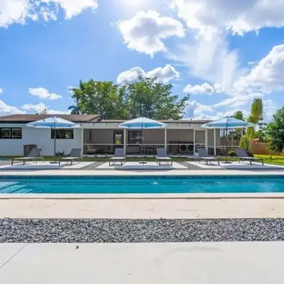 4BR Biscayne River Home- Pool & Pickleball Fun home