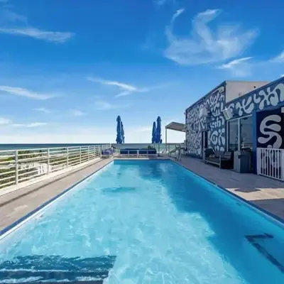 Steps from the Ocean Comfy Studio with King Bed