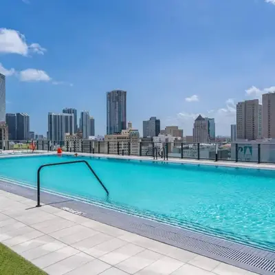 Bayview 2BR Retreat Stunning Views and Pool
