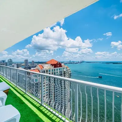 Top Floor Front Facing Penthouse With Breathtaking Views