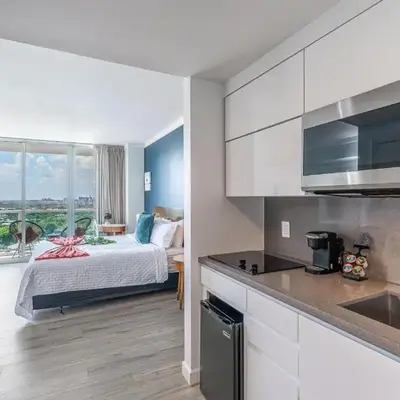 Sunset Suite Skyline Views King and Twin Sofa Includes Parking