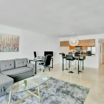 Newly Renovated 1BR APT with Pool