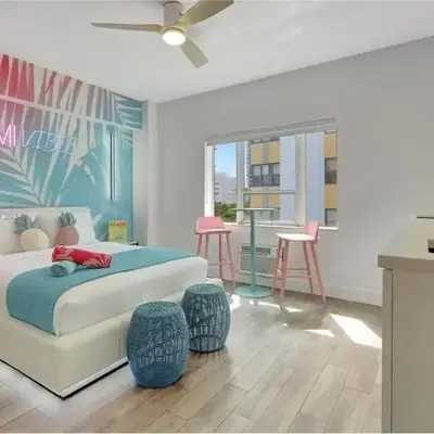 Tropical South Beach Condo - Pool & Miami Beach Vibes