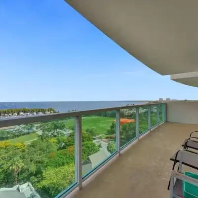 Spacious 2BR in Miami Bay Views plus Balcony