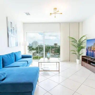 Lovely 2 bedrooms 2 bathrooms Apt