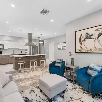 Modern 3 BR Villa Near Beach & FLL