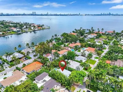 an aerial view of a resort with a heart in the middle at Secluded Villa with 3 bedrooms and Heated Pool in Miami Beach