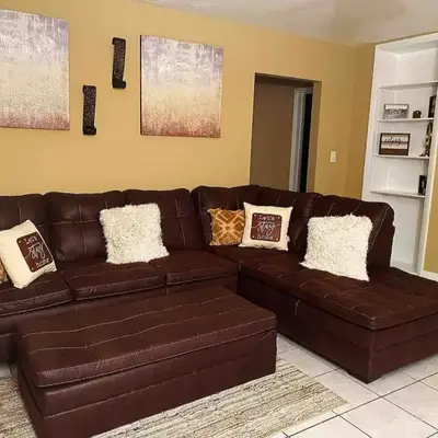 Lovely 2 Bedroom Condo With Free Parking & Wifi!!