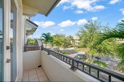 a balcony with a view of a street at Lux Home with Rooftop & Elevator 2mi to Beach in Fort Lauderdale