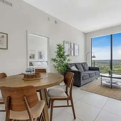 Modern 1BR in Downtown Doral - Free Parking and Wellness Amenities