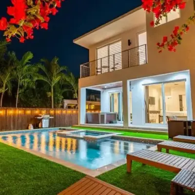 One and only New Villa Heated Pool Jacuzzi
