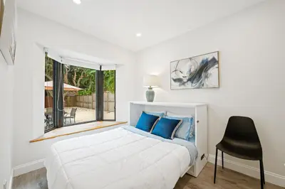 Gallery image of Maison des Isles - Las Olas Pool Home - Walk to Beach and Dining - Up to 4 Adults and 4 Kids under 13 in Fort Lauderdale