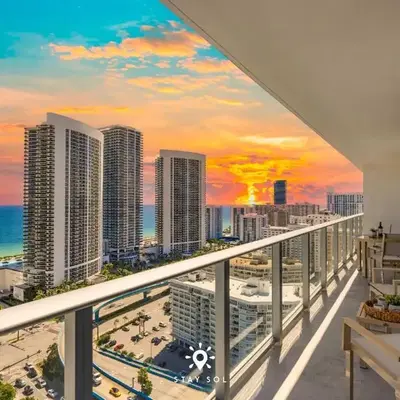 Luxury 2BR Apt With Ocean View Pool & Amenities