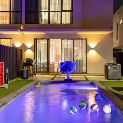 Parisian Vibe in Design District Miami with Private Pool BBQ Spacious Backyard
