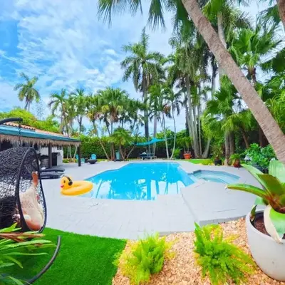 Villa Calma Hidden Tropical Gem with Gym and Pool