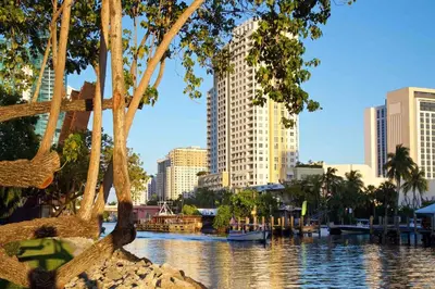 a view of a river in a city with tall buildings at Casa Sol in Fort Lauderdale