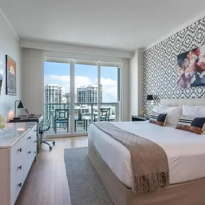 Grove Bayview Getaway Stunning Views Pool Access & Parking