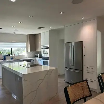 Luxury Miami home with heated pool & BBQ area