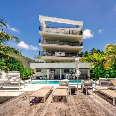 Bayview Villa by Rove Travel - Waterfront with Patio