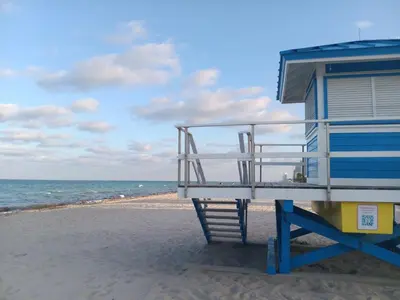a life guard station on the beach at The Hollywood Beach Experience in Hollywood
