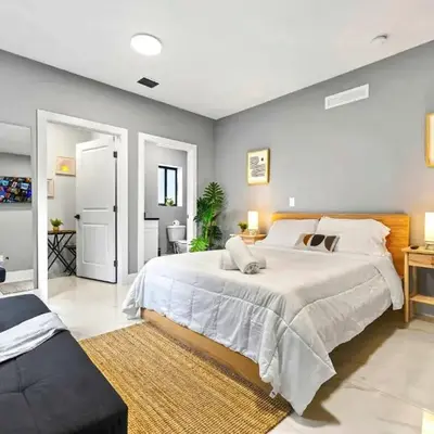 Central Miami Studio - Wynwood 8 Min