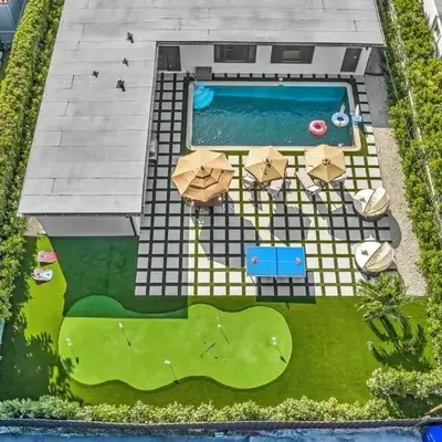 Lux Villa Heated Pool