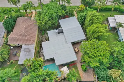 an overhead view of a house with a roof at The Porch House - 3 Bed 2 Bath Pool Home in Hollywood