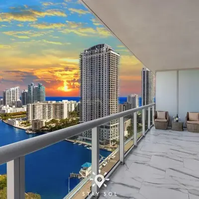 One Bedroom - Amazing Balcony