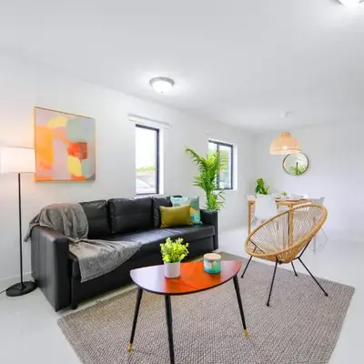 Modern Two-Story House Near Wynwood - Free Parking