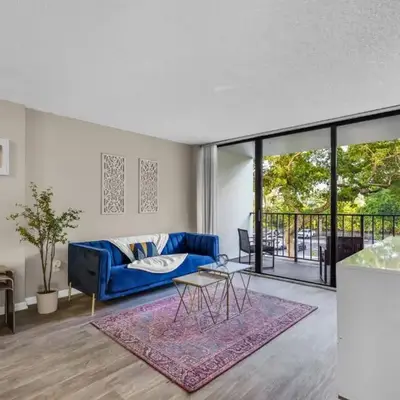 Stylish 2BR in North Miami with Free Parking